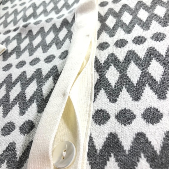 🆕Rodina Grey White Cardigan NEW size XS - Picture 3 of 8